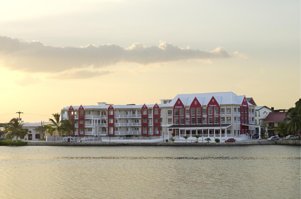 Ramada By Wyndham Tikal Isla De Флорес Екстериор снимка